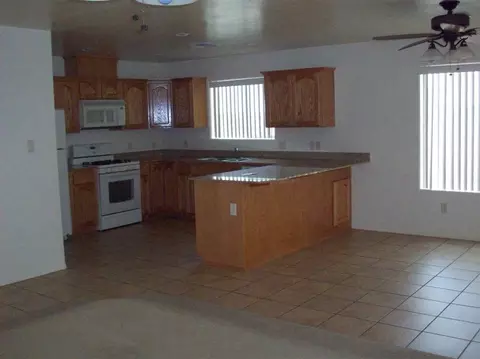 10391 E 38 St, Yuma, AZ 85365 photo 2