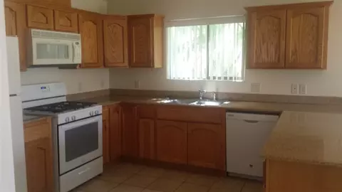 10391 E 38 St, Yuma, AZ 85365 photo 4