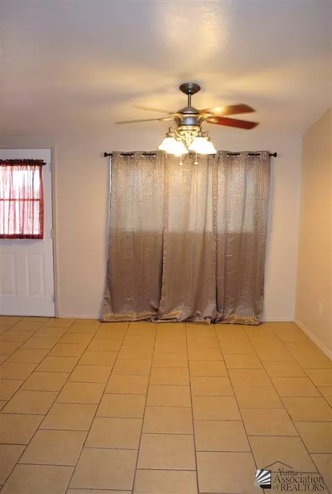 2029 E 24 Pl, Yuma, AZ 85365 photo 4