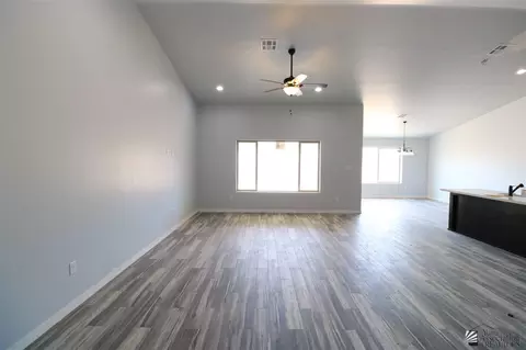 3573 S 18 Ave, Yuma, AZ 85365 photo 3