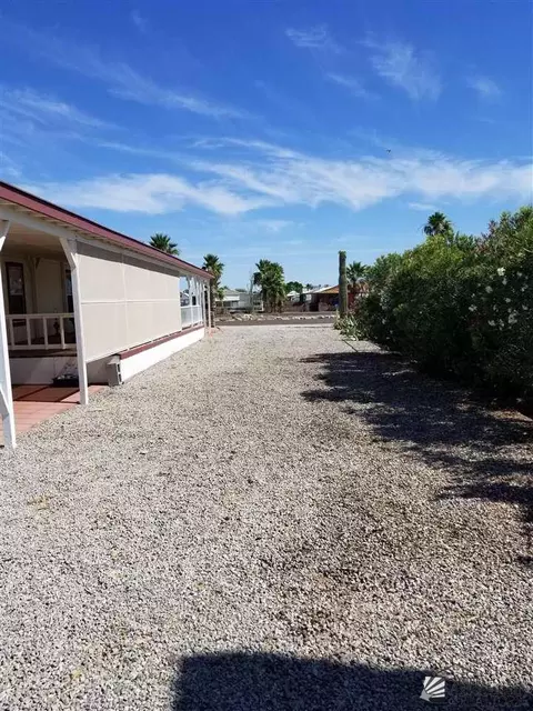 13199 E 48 St, Yuma, AZ 85367 photo 3