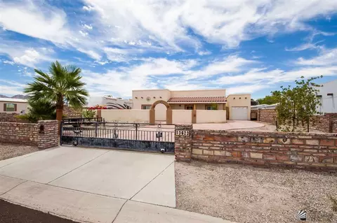 13623 E 53 Dr, Yuma, AZ 85367 photo 1