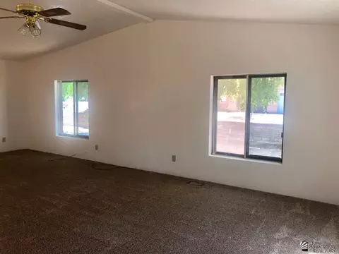 10534 E Sapphire Dr, Yuma, AZ 85365 photo 9