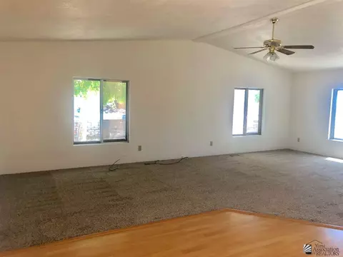 10534 E Sapphire Dr, Yuma, AZ 85365 photo 8