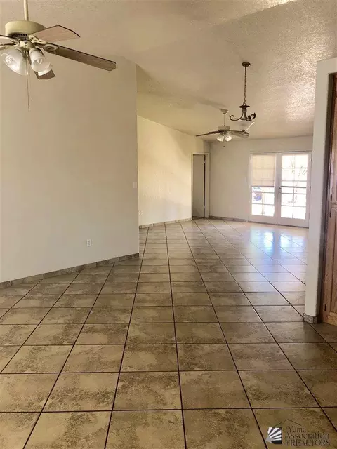 11227 E 27 Pl, Yuma, AZ 85367 photo 3