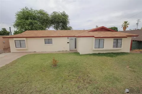 330 E 26 Pl, Yuma, AZ 85364 photo 1