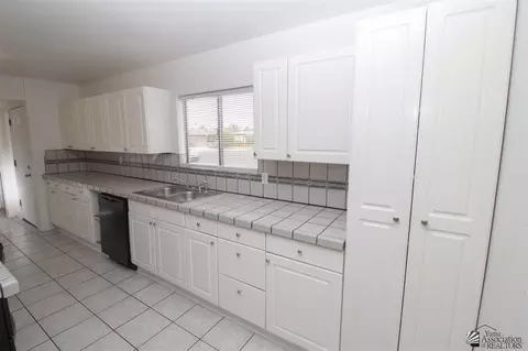 330 E 26 Pl, Yuma, AZ 85364 photo 8