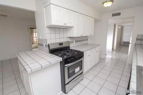 330 E 26 Pl, Yuma, AZ 85364 photo 9