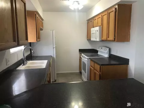 8779 E 39 Pl, Yuma, AZ 85365 photo 4