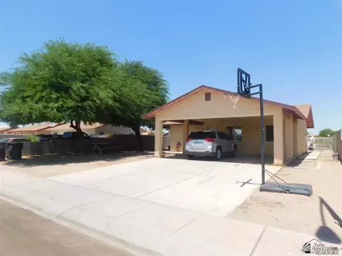 2002 E Monreal Ln, San Luis, AZ 85349 photo 2