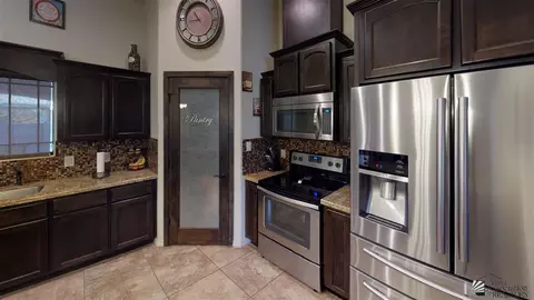 346 E 12 Pl, Somerton, AZ 85350 photo 2