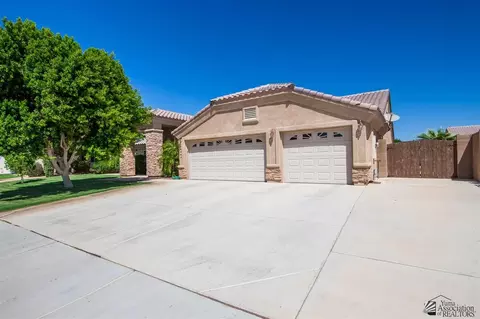 5890 E 39 Pl, Yuma, AZ 85365 photo 2