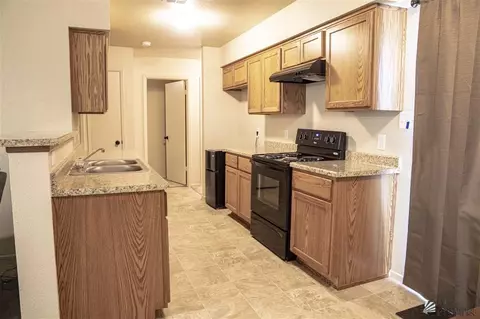 7214 E 37 St, Yuma, AZ 85365 photo 5