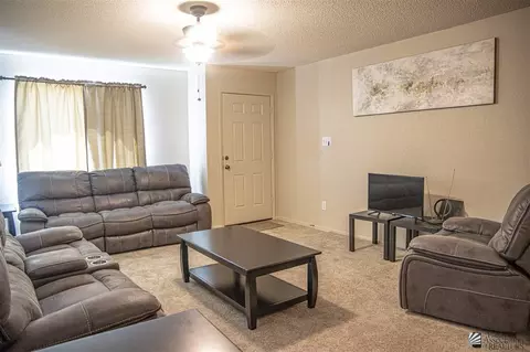 7214 E 37 St, Yuma, AZ 85365 photo 2