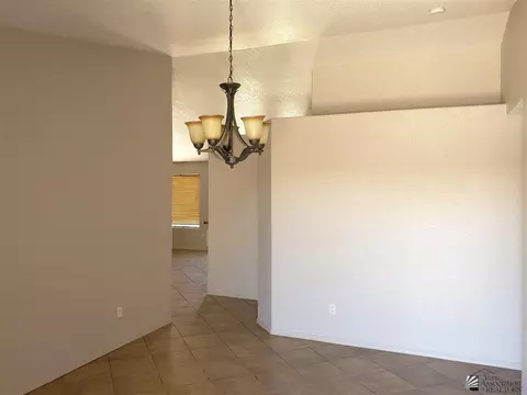 6242 E 42 St, Yuma, AZ 85365 photo 2