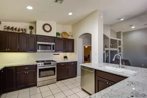 12677 E Daybreak Pl, Yuma, AZ 85367 photo 6