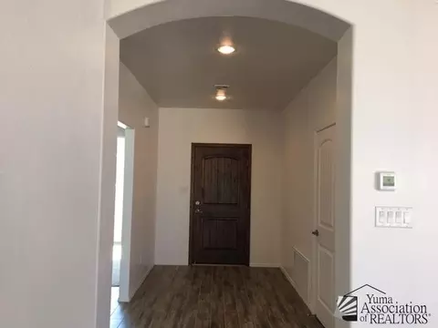7856 E 37 St, Yuma, AZ 85365 photo 2