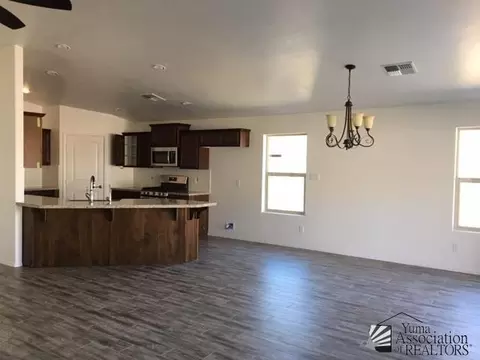 7856 E 37 St, Yuma, AZ 85365 photo 3