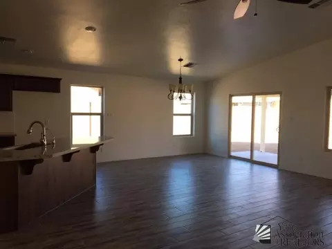 7856 E 37 St, Yuma, AZ 85365 photo 4