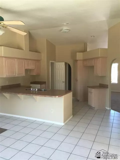 10523 E 35 Pl, Yuma, AZ 85365 photo 4