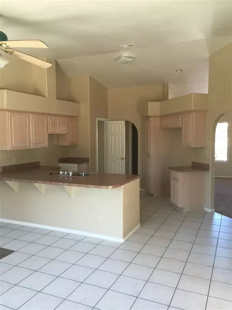 10523 E 35 Pl, Yuma, AZ 85365 photo 4