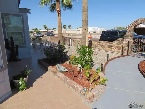 12639 E 45 Ln, Yuma, AZ 85367 photo 2