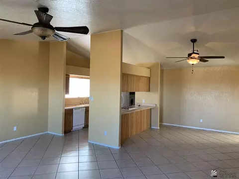8710 E 24 Pl, Yuma, AZ 85365 photo 9