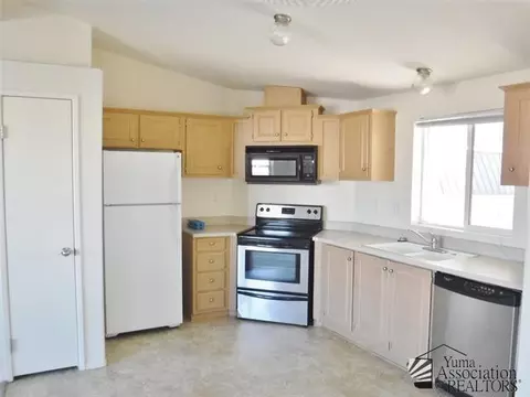 9705 E 38 Ln, Yuma, AZ 85365 photo 2