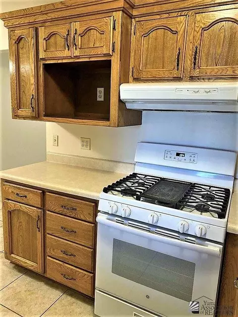 904 E 24 Pl, Yuma, AZ 85365 photo 5