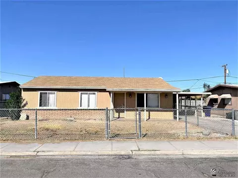 904 E 24 Pl, Yuma, AZ 85365 photo 1