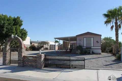 13707 E 53 Dr, Yuma, AZ 85367 photo 1