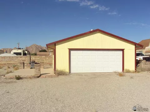 14388 E 28 Pl, Yuma, AZ photo 1