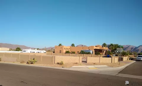 12834 E 49 Ln, Yuma, AZ 85367 photo 2
