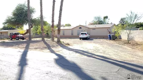 1212 S Apache Ln, Yuma, AZ 85364 photo 2