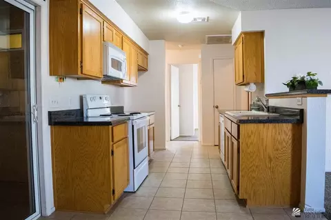 8925 E 38 Pl, Yuma, AZ 85365 photo 3