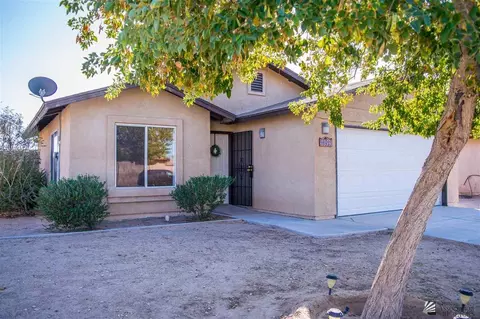 8925 E 38 Pl, Yuma, AZ 85365 photo 1