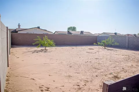 8925 E 38 Pl, Yuma, AZ 85365 photo 13