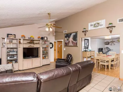 3546 E Cecelia Ln, Yuma, AZ 85365 photo 11