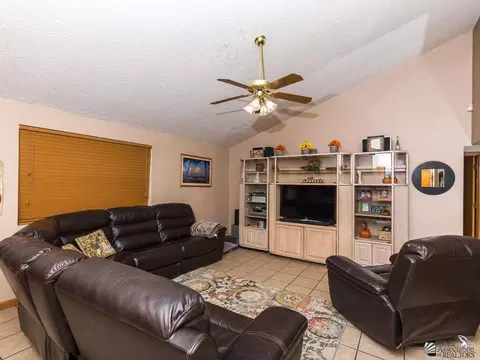 3546 E Cecelia Ln, Yuma, AZ 85365 photo 10