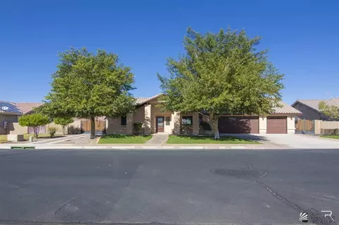 6334 E 46 Ln, Yuma, AZ 85365 photo 2