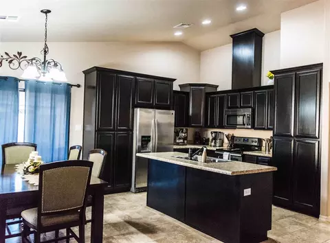 207 E 12 Pl, Somerton, AZ 85350 photo 5