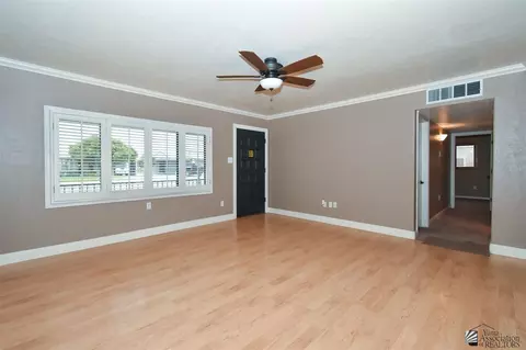 921 E 26 St, Yuma, AZ 85365 photo 8
