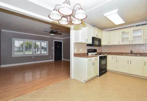 921 E 26 St, Yuma, AZ 85365 photo 6