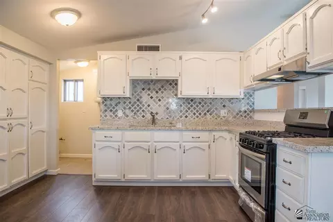 274 E 25 St, Yuma, AZ 85364 photo 6