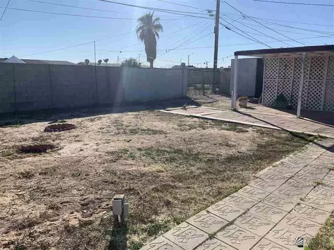 2069 E 24 Pl, Yuma, AZ 85365 photo 2