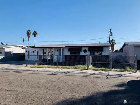 2069 E 24 Pl, Yuma, AZ 85365 photo 1