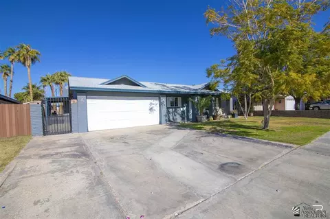 1604 E 27 Pl, Yuma, AZ 85365 photo 1