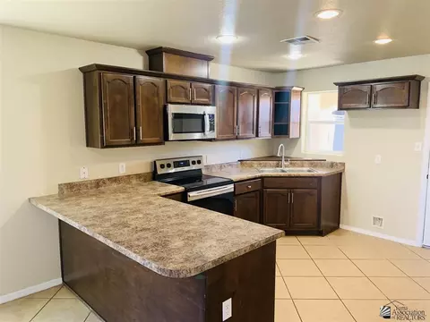 1981 E San Pedro St, San Luis, AZ 85336 photo 4