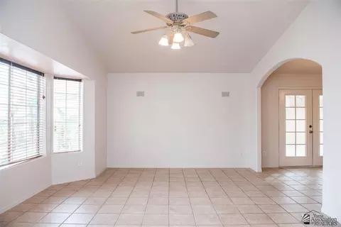 10193 E 37 St, Yuma, AZ 85365 photo 2