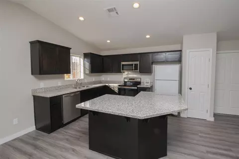10133 E 37 St, Yuma, AZ 85365 photo 4
